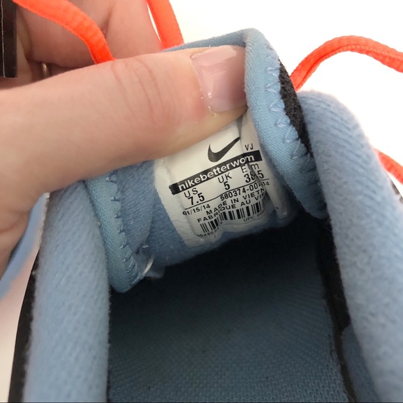 Nike Women's Shoes - Picture 8 of 12